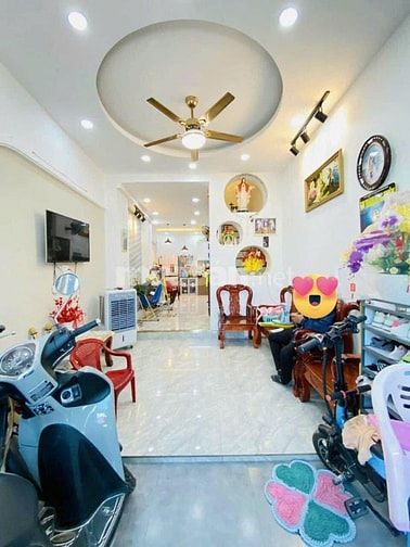 Bán gấp nhà mặt tiền!N Nơ Trang Long 58m2 Giá 2tỷ388, SHR, Hẻm xe hơi