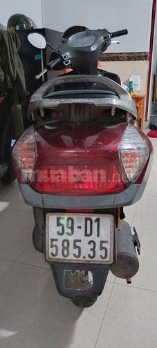 Tay ga Honda 125cc , giấy tờ đầy đủ , máy mạnh bốc êm , trầy ko bể , 