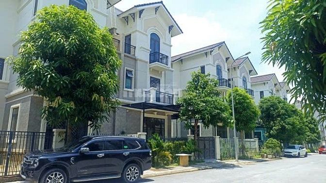 BÁN BIỆT THỰ GIÁ TỐT KHU ĐÔ THỊ VSIP CENTACITY