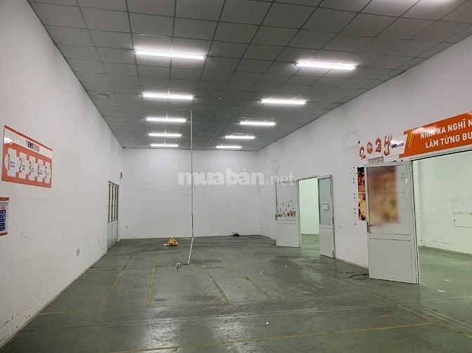 Kho xưởng giá TỐT diện tích 1200m2 khu bàu cát