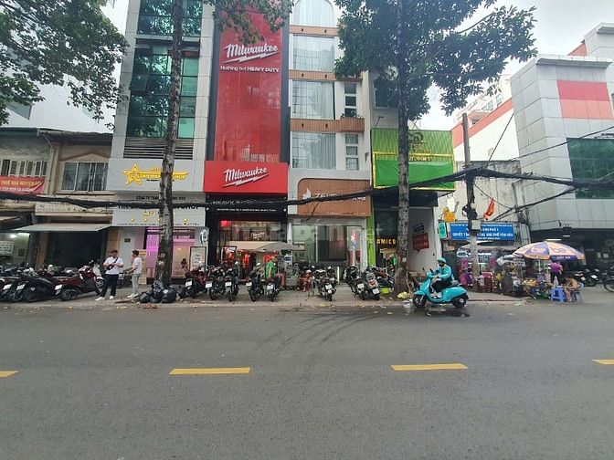 Building Mặt tiền phố tài chính Quận 1, DT 4,6x18m, hầm 7 tầng, 59 Tỷ