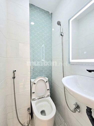 Bán Nhà Mặt Tiền Hẻm Xe Hơi Đến Nơi- Thuận Tiện Kinh Doanh - 1.39 tỷ 