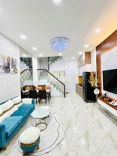 Bán Nhà Hẻm Phú Nhuận- 4 Tầng-3 PN- 32m2- Giá 6,7 Tỷ 