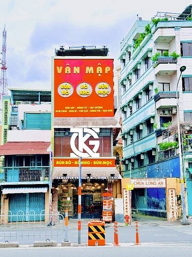 ❇️❇️❇️ Cho Thuê Nhà GÓC 2MT: 108 Nguyễn Văn Cừ - Quận 1 (4.5x15m)