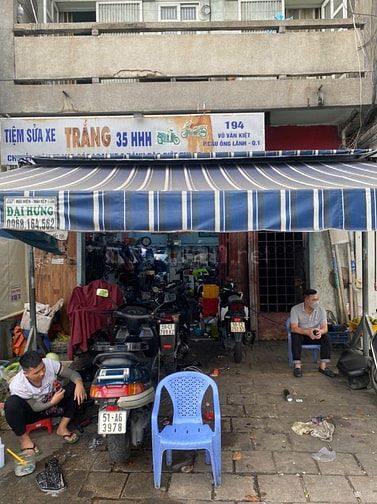 BÁN NHÀ ( TẦNG TRỆT - Chung cư 5 Tầng) MẶT TIỀN VÕ VĂN KIỆT, Q1