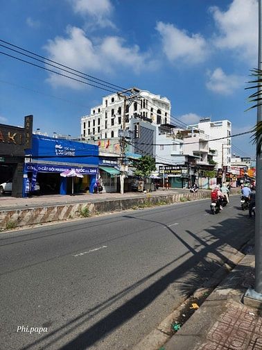 cho thuê nhà, mt Huỳnh Tấn Phát, 1 lầu, giá 20 triệu, tiện kinh doanh