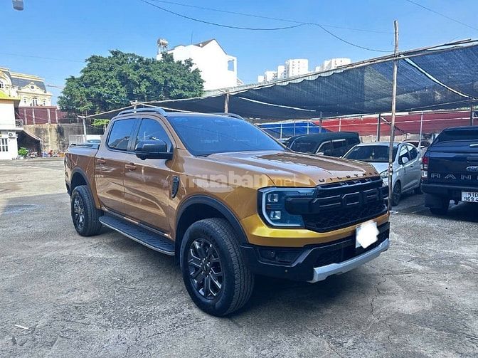  Ranger WildTrak 2023 giá 865 triệu