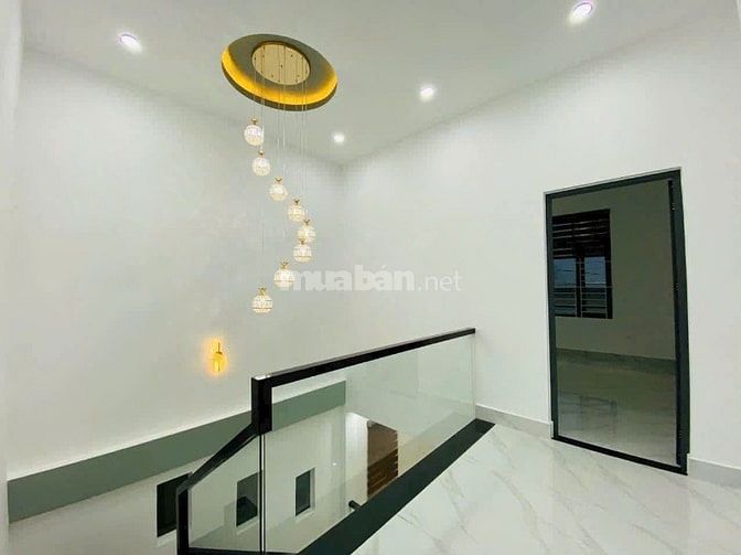 Kẹt tiền giảm giá nhà đường Nguyễn Kiệm, Phường 4, Phú Nhuận, DT 30m2