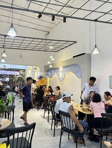 SANG NHƯỢNG QUÁN CAFE NGAY EAON, GIÁ RẺ