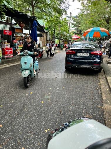 Cần tiền cho con gái đi du học nên bán lô đất mặt tiền hoà mỹ 8 