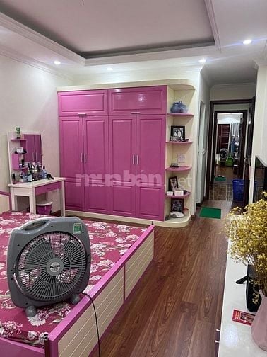 Bán nhà Đào Tấn, 45m2, 5 tầng, ngõ thông, nông choẹt.