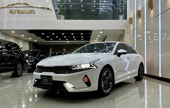 Kia K5 2.0 Luxury 2022 - 20.000km một đời chủ