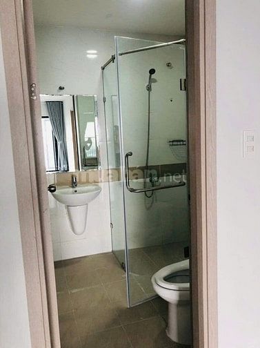 Bán căn hộ 2 PN 2WC 70m2 có sẵn nội thất giá 1ty840 bao thuế phí 