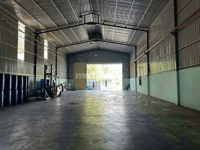 Cho thuê nhà xưởng 550m2 tại phường An Phú Đông