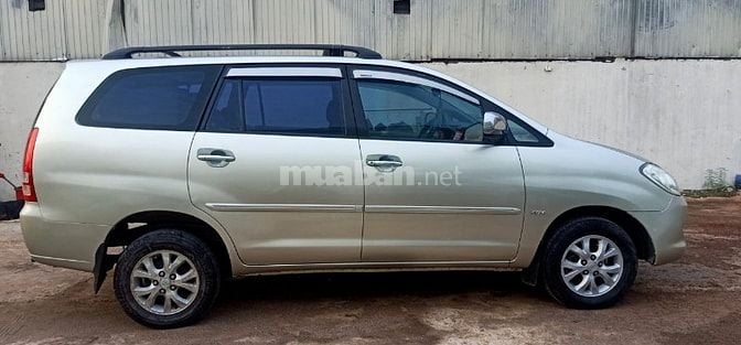 Bán rẻ Toyota Innova G xịn ABS 2009 không KD Taxi Zin độ Full rất đẹp!