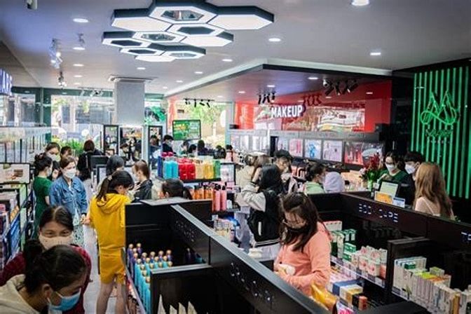 Cần nam nữ bán hàng cho shop mỹ phẩm