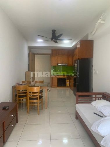 Cho thuê căn hộ 71m2, 2 PN 2 WC khu Emerald dự án Celadon City full NT