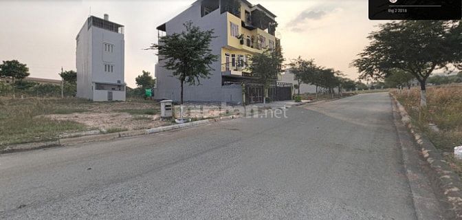 Lô đất 100m2 trong KDC Bình Nguyên. Giá 17 triệu/m2. Gần làng đại học