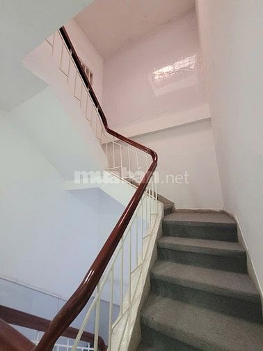 Cho thuê nhà MT Nguyễn Chí Thanh  Phường 9 Quận 5 giá 40 triệu – 63m2