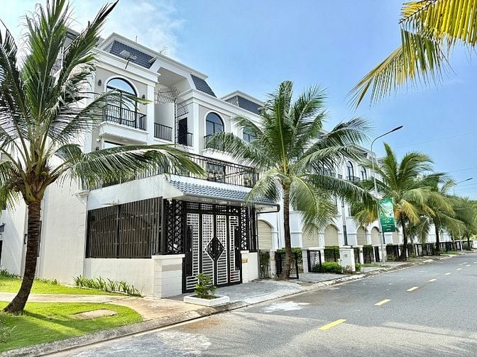 Bán căn góc nội bộ View Sông Vàm Cỏ hàng CĐT Trần Anh giá f0