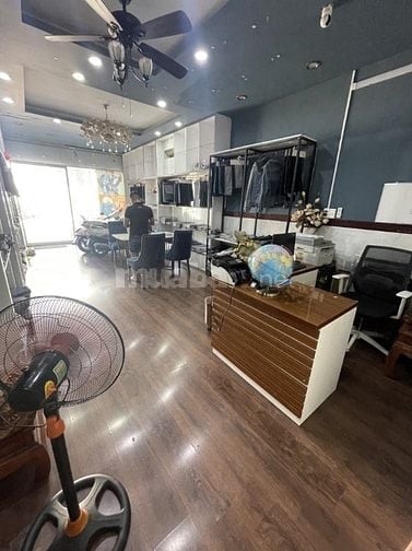 Mặt tiền Cao Đạt, Quận 5 – 52m2, thu nhập 40tr/tháng, chỉ 11 tỷ nhỉnh