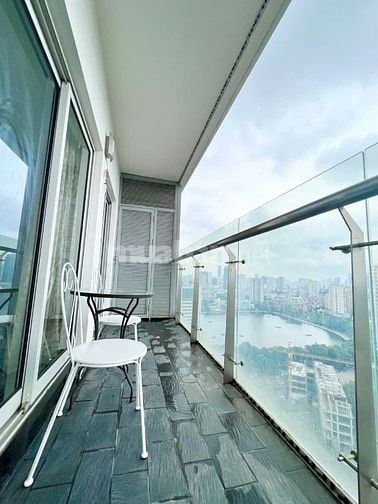 Cho thuê căn hộ 3 ngủ Lancaster Núi Trúc (Miễn mời quảng cáo)