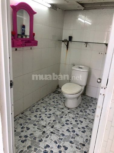 Cho thuê nguyên căn 2 mặt tiền 80L đường 32B, P10, Q6, giá 8,5 triệu