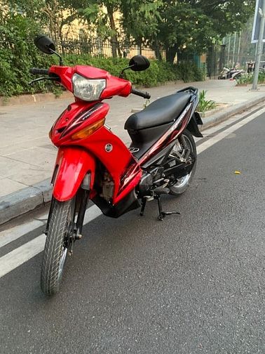 Cần bán xe Yamaha Taurus 110cc màu đỏ đen