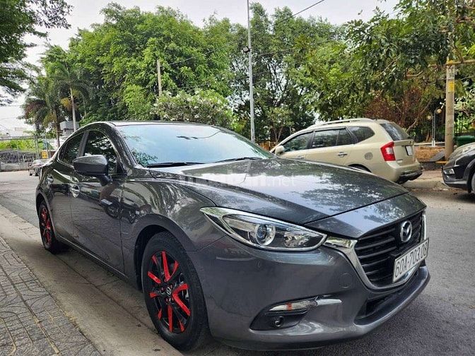 Cần bán mazda3 (1.5L) sx:2019 auto,màu ghi-xám,gđ sử dụng mới 98%.