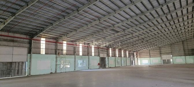 Cho thuê kho tại Bến Lức, Long An, dt: 2.800m2, giá thuê: 45k/m2/tháng