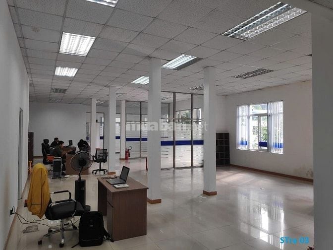 Cho Thuê Nhà Xưởng và Văn Phòng Diện Tích 2.600M2 Đường Phan Huy Ích G