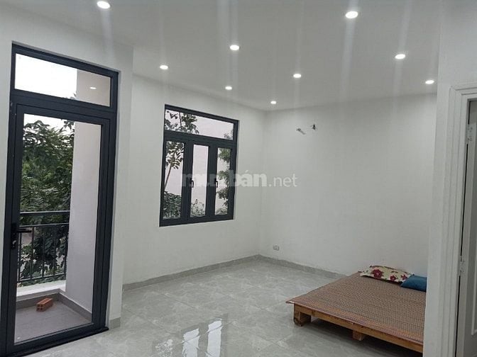 CHO THUÊ BIỆT THỰ 300M2 XÂY DỰNG CHỈ 20 TR SÀN SUỐT