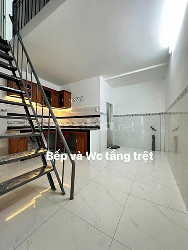 Bán nhà ngay chợ 1A vào 2/ ngắn DT: 4mx10m 1T+1 lầu 2pn