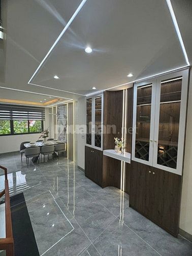 Bán nhà 6 tầng 65m2  1 sẹc Hà Huy Giáp, Quận 12, oto ngủ chung nhà