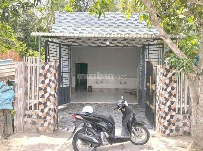 Nhà Đẹp đường Lê Thị Hà-Hóc Môn. DT 60m2. Giá 620 Triệu. Sổ Hồng Riêng