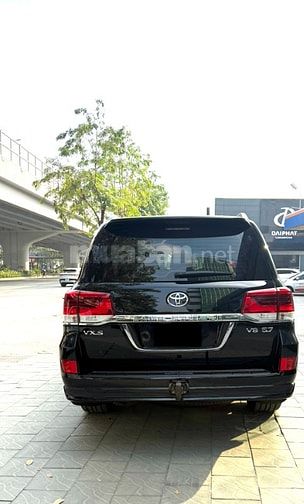 Bán Toyota Land Cruiser 5.7 VXS Trung Đông, sản xuất 2020, 1 chủ.