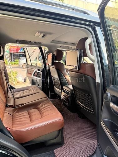 Bán Toyota Land Cruiser 5.7 VXS Trung Đông, sản xuất 2020, 1 chủ.