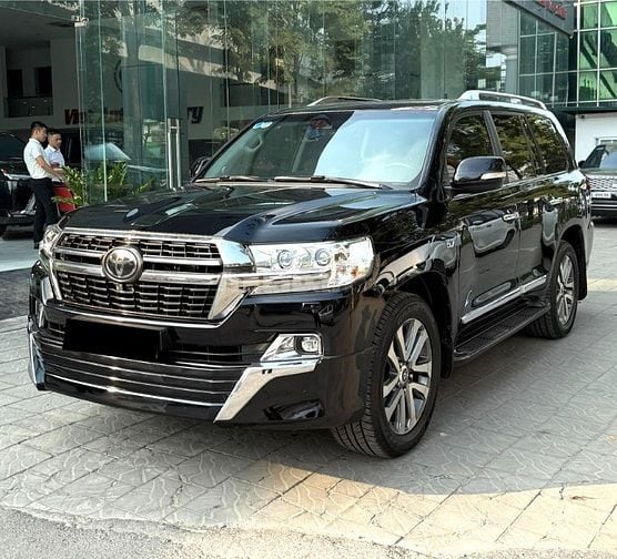 Bán Toyota Land Cruiser 5.7 VXS Trung Đông, sản xuất 2020, 1 chủ.