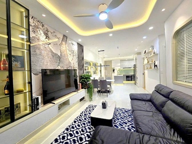 CHO THUÊ CĂN GÓC SKY GARDEN 3, VIEW HỒ BƠI, 74M2, 3PN, 2WC GIÁ 29 TỆU