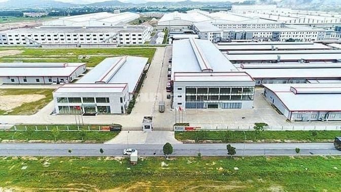 Bán đất trong KCN Bến Lức,Long An, diện tích: 15.000m2, giá: 220usd/m2