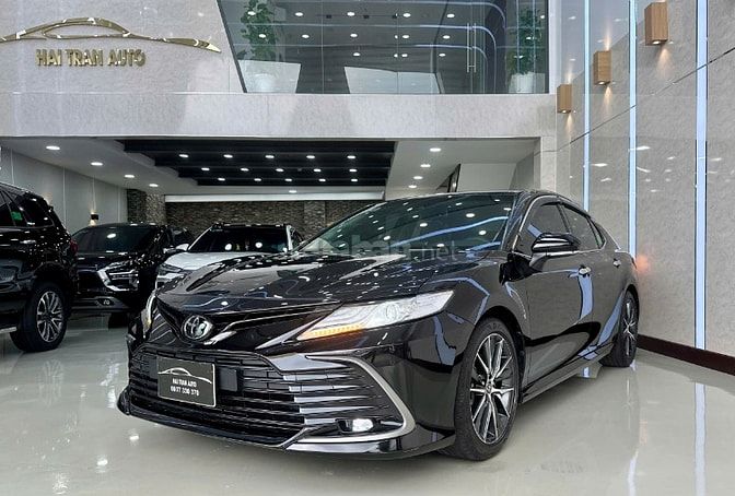 Toyota Camry 2.0Q 2022 xe đẹp   