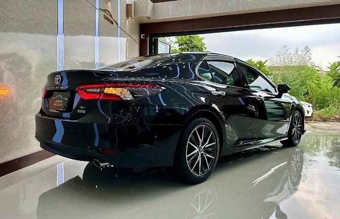 Toyota Camry 2.0Q 2022 xe đẹp   