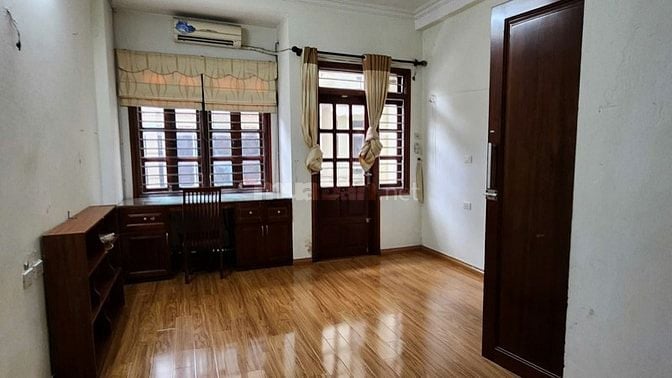 Cần cho thuê căn nhà phố Phú Thượng, Tây Hồ. DT 55m2x5T, MT 4m, đủ đồ.