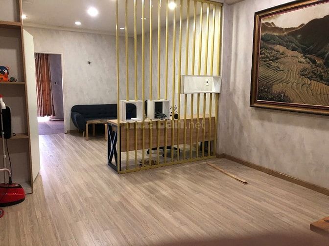 Văn phòng 100m2 giờ24/7 MT Nguyễn Thị Minh Khai,Q3 có bàn ghế may lanh