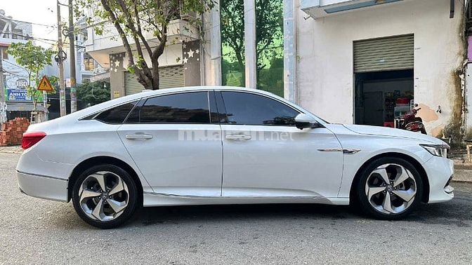 Honda Accord 1.5 Sensing Vin 2022 màu trắng xe cực mới 