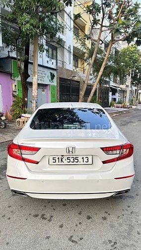 Honda Accord 1.5 Sensing Vin 2022 màu trắng xe cực mới 