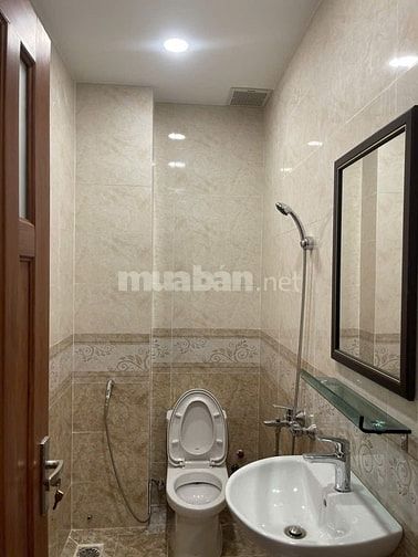 Bán Biệt Thự , thang máy KDC Phong Phú 4
 , 3 lầu 160m2 , 9 PN chỉ