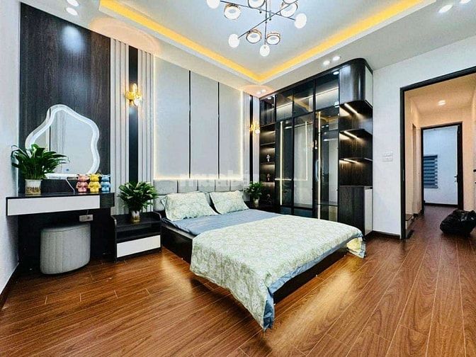 Bán nhà đẹp Hoàng Văn Thái 38m2, 4 tầng, phân lô, 10m ô tô tránh, giá 