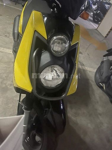 CẤN BÁN GẤP XE MÁY YAMAHA MÀU VÀNG