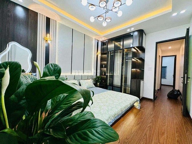 Bán nhà đẹp Hoàng Văn Thái 38m2, 4 tầng, phân lô, 10m ô tô tránh, giá 